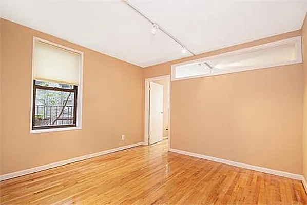 Sold by Concept NYC | media 11