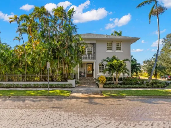 1830 Cherry St NE, Saint Petersburg, FL 33704