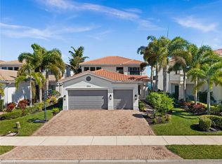3312 Pacific Dr, Naples, FL 34119