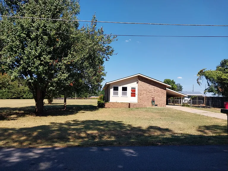 104 Spring Valley Dr — Photo 7