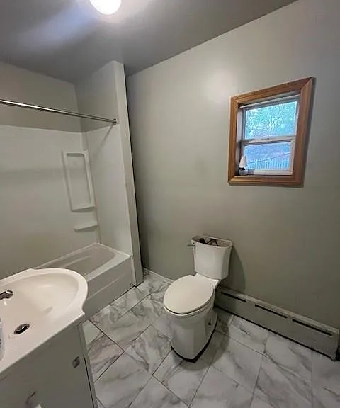 243 E Broad St #4 — Photo 7