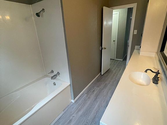 4th image of 3641 S 20th St