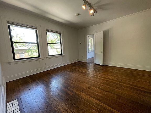 5th image of 129 N Homewood Ave #2