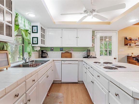 4th image of 28331 Williams Woods Rd