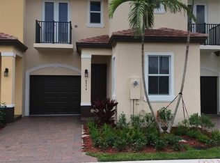 6974 Long Pine Cir, Pompano Beach, FL 33073