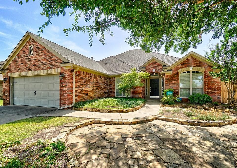 1st image of 2344 Chadwick Dr