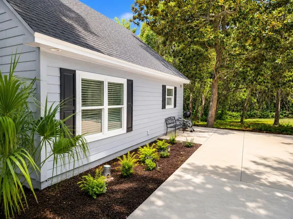 708 Hickory St, Destin, FL 32541