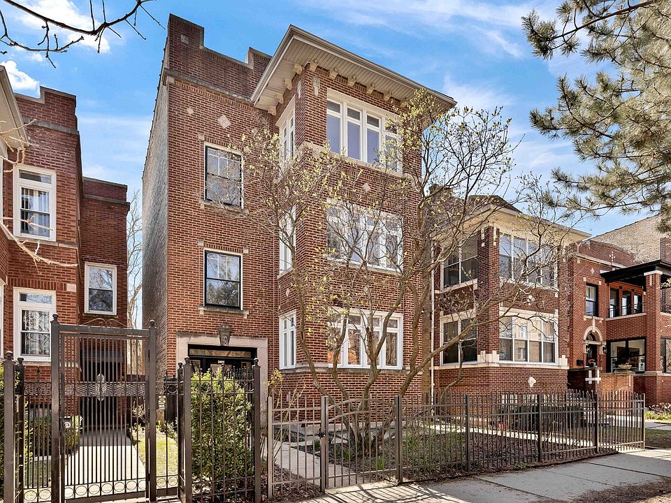 1st image of 2651 W Leland Ave APT 3