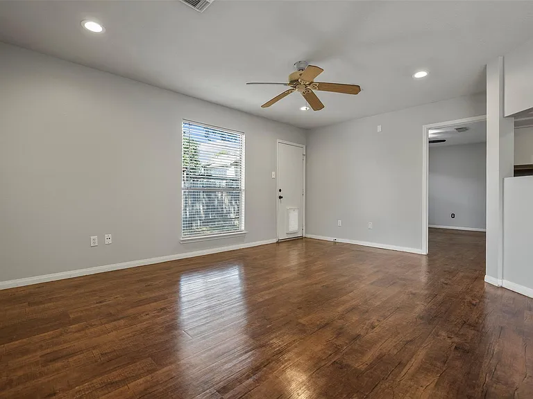 18103 Gravenhurst Ln — Photo 22