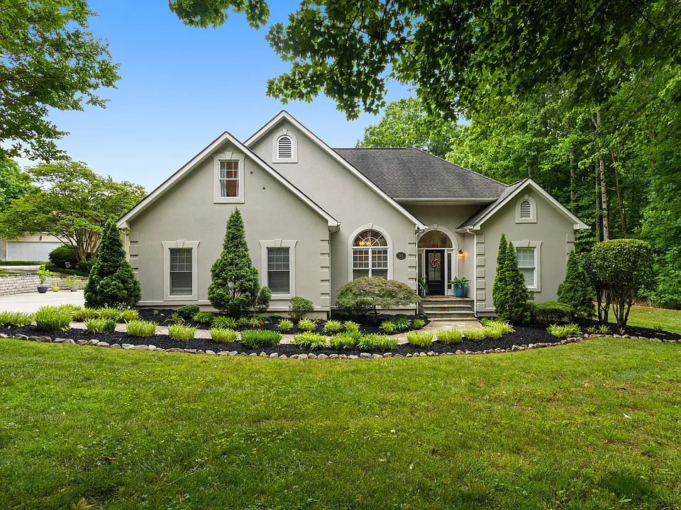 105 Ridge Top Rd