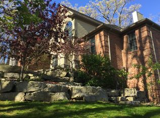 3609 Woodridge Dr, Howell, MI