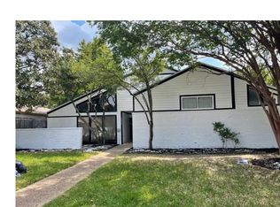 10036 Lawler Rd, Dallas, TX 75243