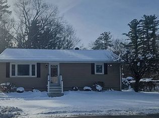 57 Bluff St, Salem, NH 03079