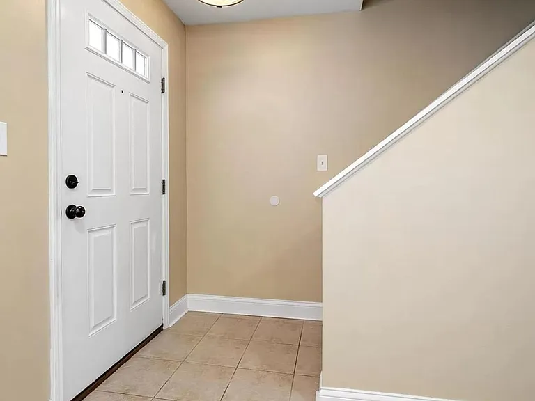 3920 Folsom Ave — Photo 6