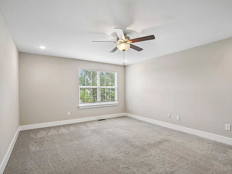 South Maple Townhomes — Photo 10