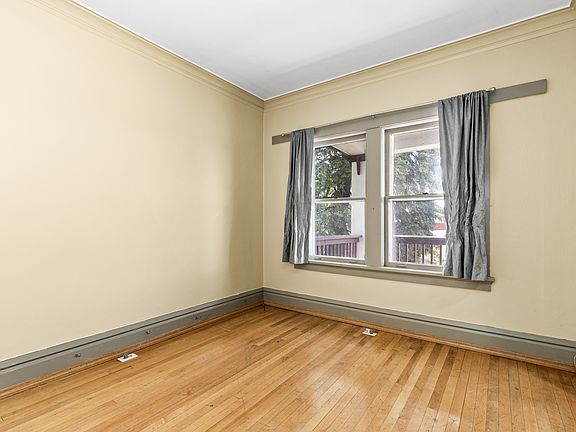 4th image of 523 E 10th St