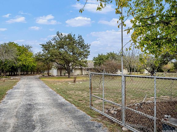 2nd image of 9567 VICTORIA LN
