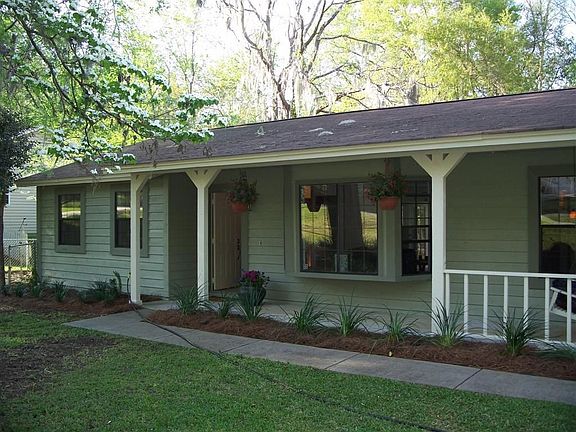 close up front porch