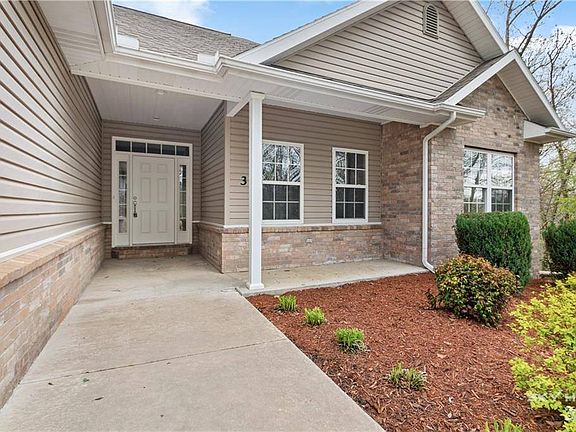 2nd image of 3 Cresswell Cir
