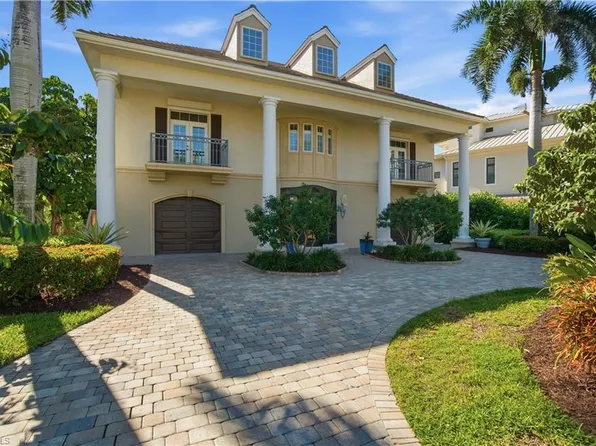 80 Southport CV, BONITA SPRINGS, FL 34134