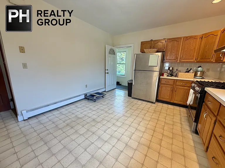 167 Allston St — Photo 8