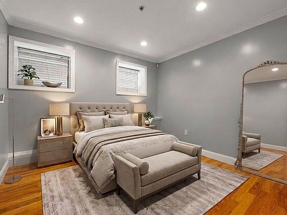 2nd image of 11 Wiget St APT 1