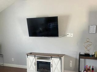 4005 Hedges Ave #405, Kansas City, MO 64133