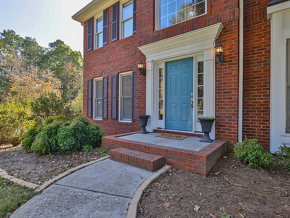 4th image of 101 Deer Valley Ln