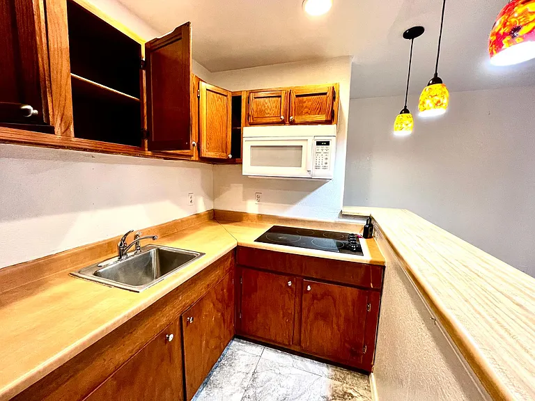 9839 Walnut St #305 — Photo 7