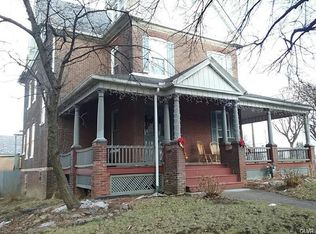 31 N 3rd St, Coplay, PA 18037