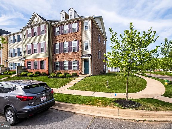 5th image of 549 Equinox Dr