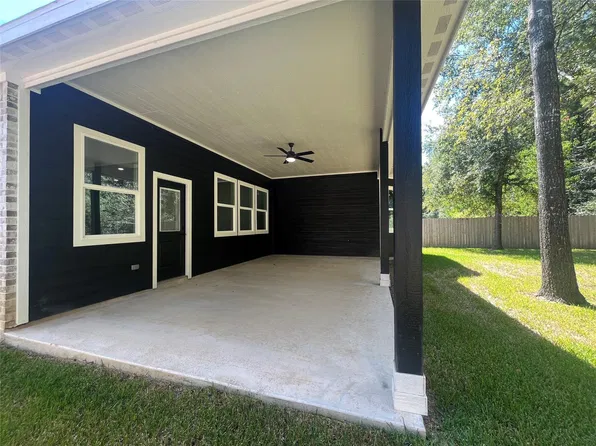 28807 Champion Oaks Dr, Magnolia, TX 77354
