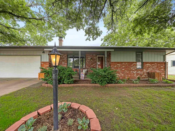 7108 N Madison St, Hutchinson, KS 67502