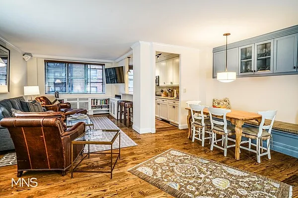 Rented by MNS | media 15