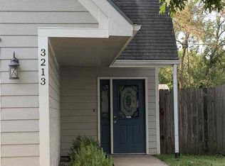 3213 W 25th St, Lawrence, KS 66047