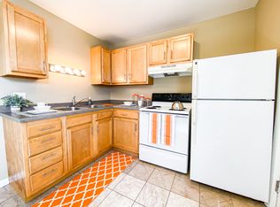 1033 W Fiedler Ln #3, Madison, WI 53713