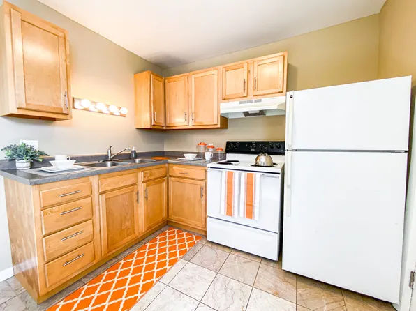 1033 W Fiedler Ln #3, Madison, WI 53713