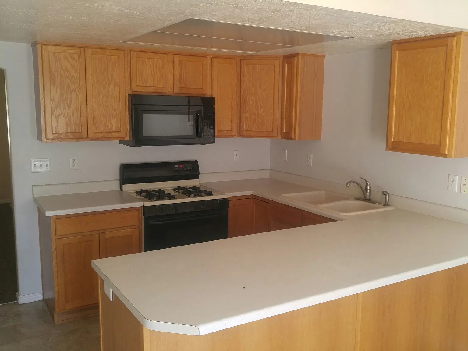 2 bed, 1.5 bath, 1224 sqft, $1,250 — Photo 4