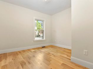 200 Maverick St #1, Boston, MA 02128