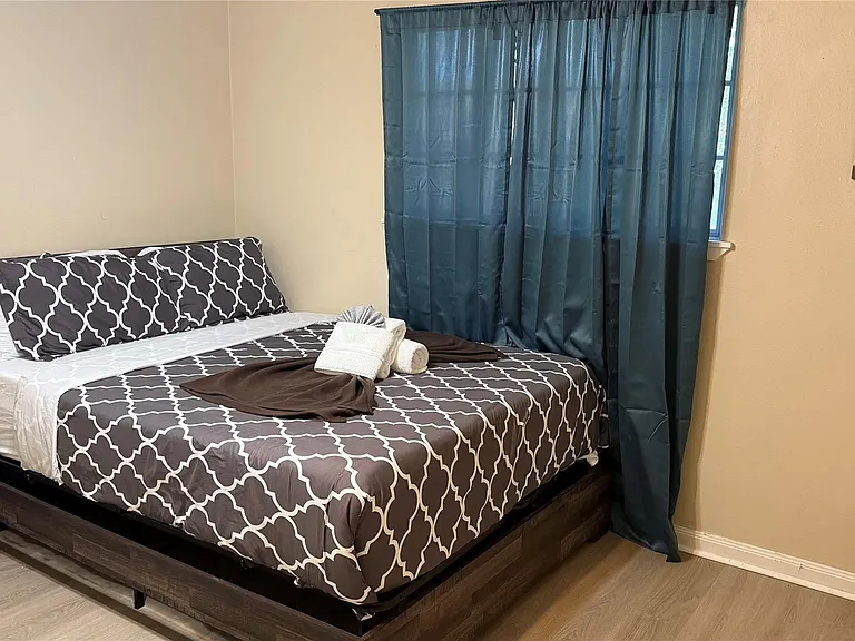 14102 Sylvia Dr — Photo 10