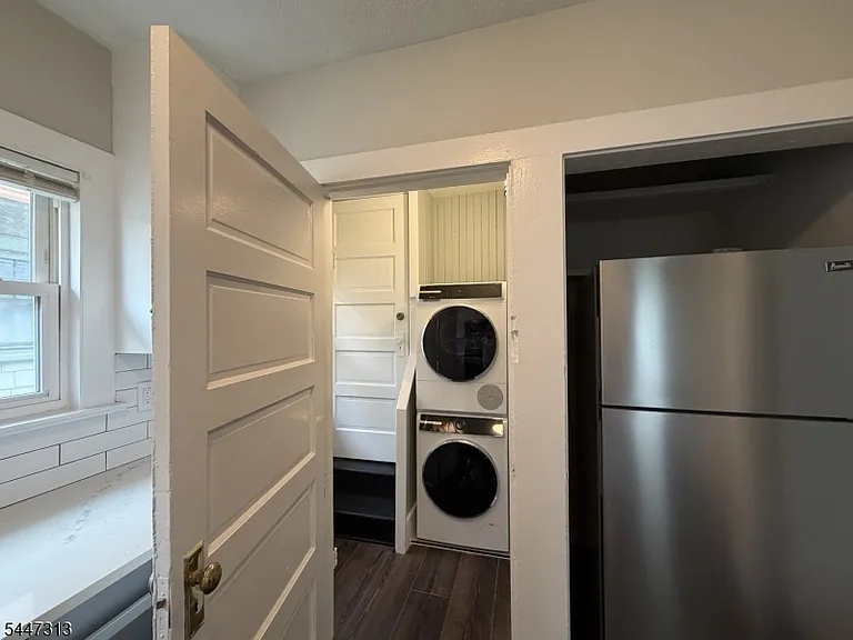 54 Label St #2 — Photo 14
