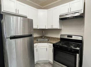 22 Eastern Pkwy #4, Jersey City, NJ 07305