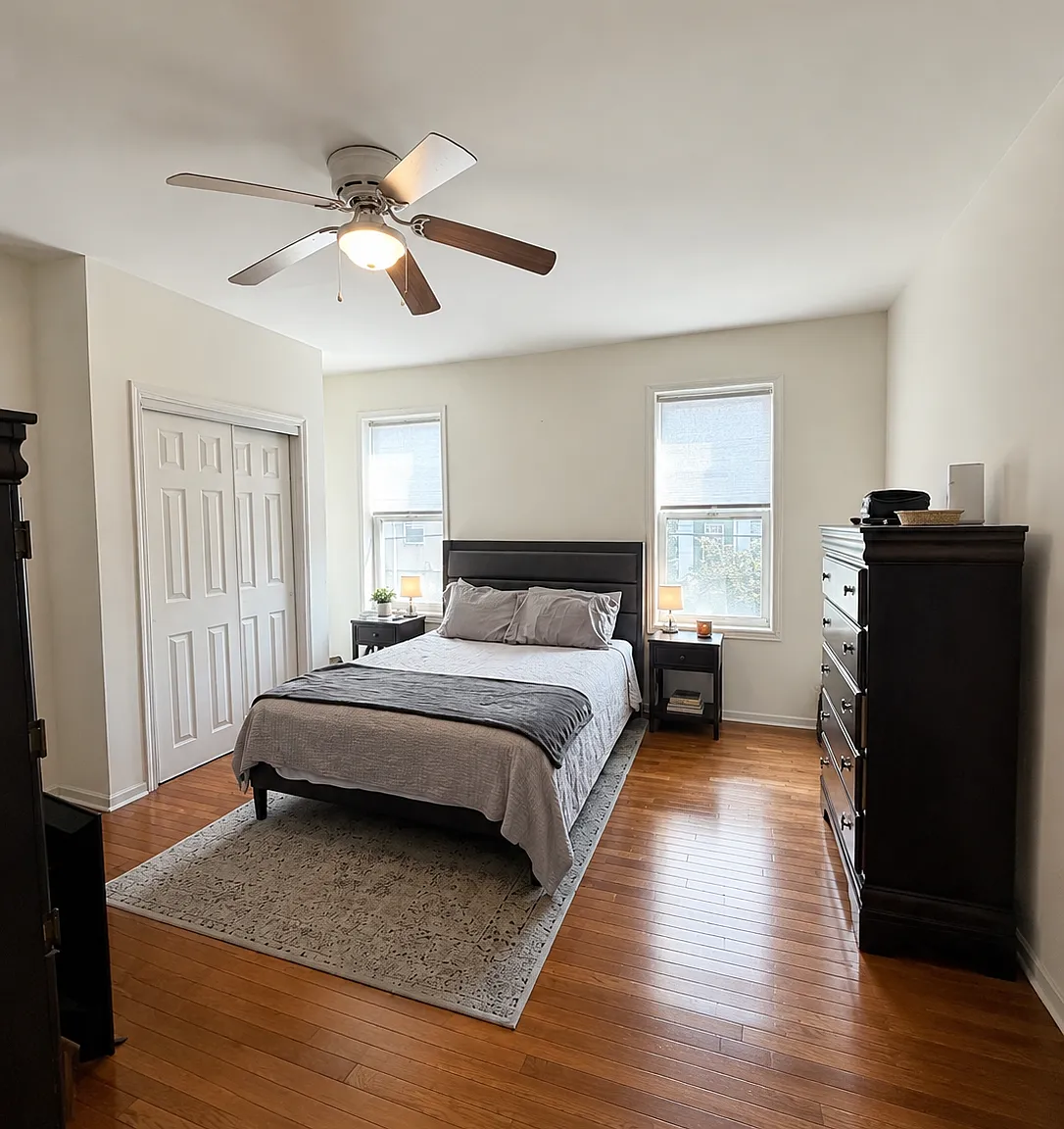 3 bed, 1.5 bath, 1136 sqft, $2,600 — Photo 3