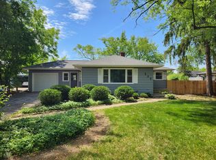 233 55th St, Downers Grove, IL 60515