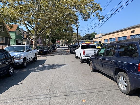 4th image of 344 Bryant Ave