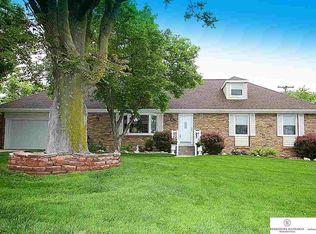 1407 Madison St, Bellevue, NE 68005