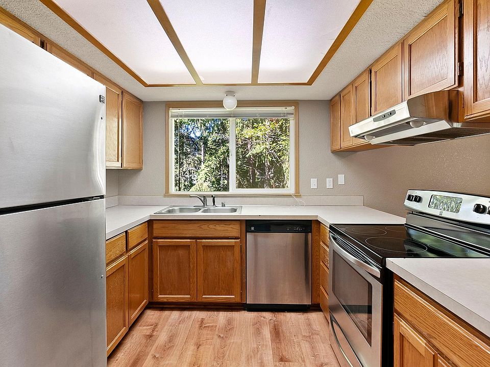 1st image of 12901 149th St E Unit C