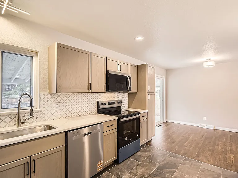 8097 E Lehigh Dr — Photo 11