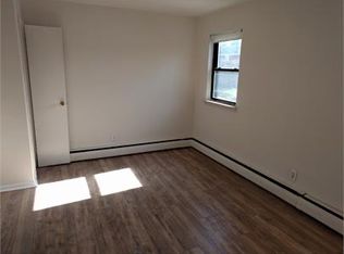 901 E. Cliveden St., 19119 - 3, Philadelphia, PA 19138