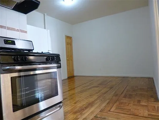 Rented by I & I New York | media 15